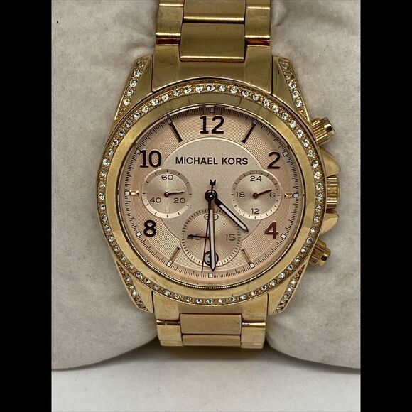 Michael Kors MK5263 Women's Rose Gold Stainless Steel Analog Dial Watch MP765 - Picture 2 of 12